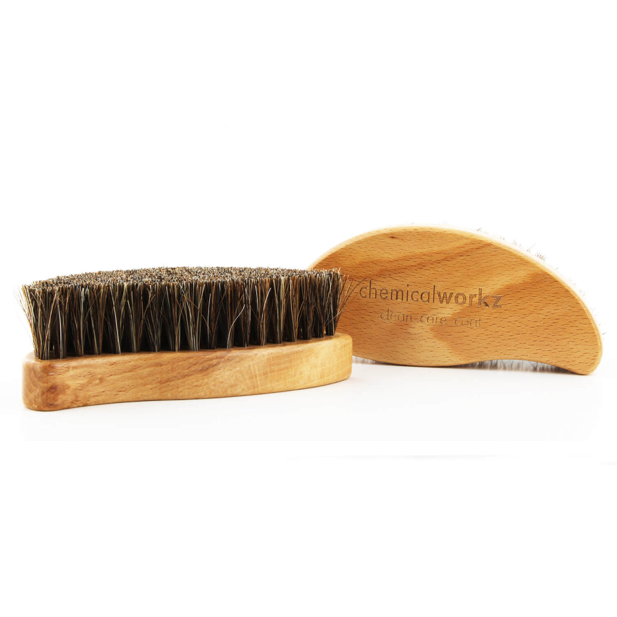Chemicalworkz leather cleaning brush. Swippy leather cleaning brush. Leather Cleaning Bursh. Leerborstel. Borstel voor leder. Autobekleding reinigen. Autostuur schoonmaken.