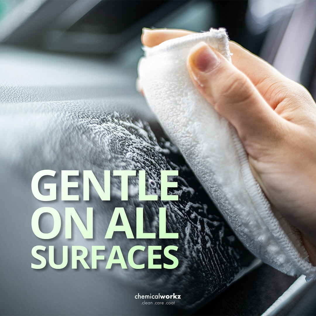 Chemicalworkz interior cleaning pad. Swippy interior cleaning pad. chemicalworkz scrub pad. chemicalworkz scrubpad. swippy scrub pad. swippyy scrub pad. scrubbing pad. interieur pad. 