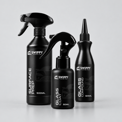 Complete bundel voor met Swippy Glass Compound, Swippy Surface Prep en Swippy Glass Coat voor het grondig reinigen, ontvetten en beschermen van autoruiten. 
