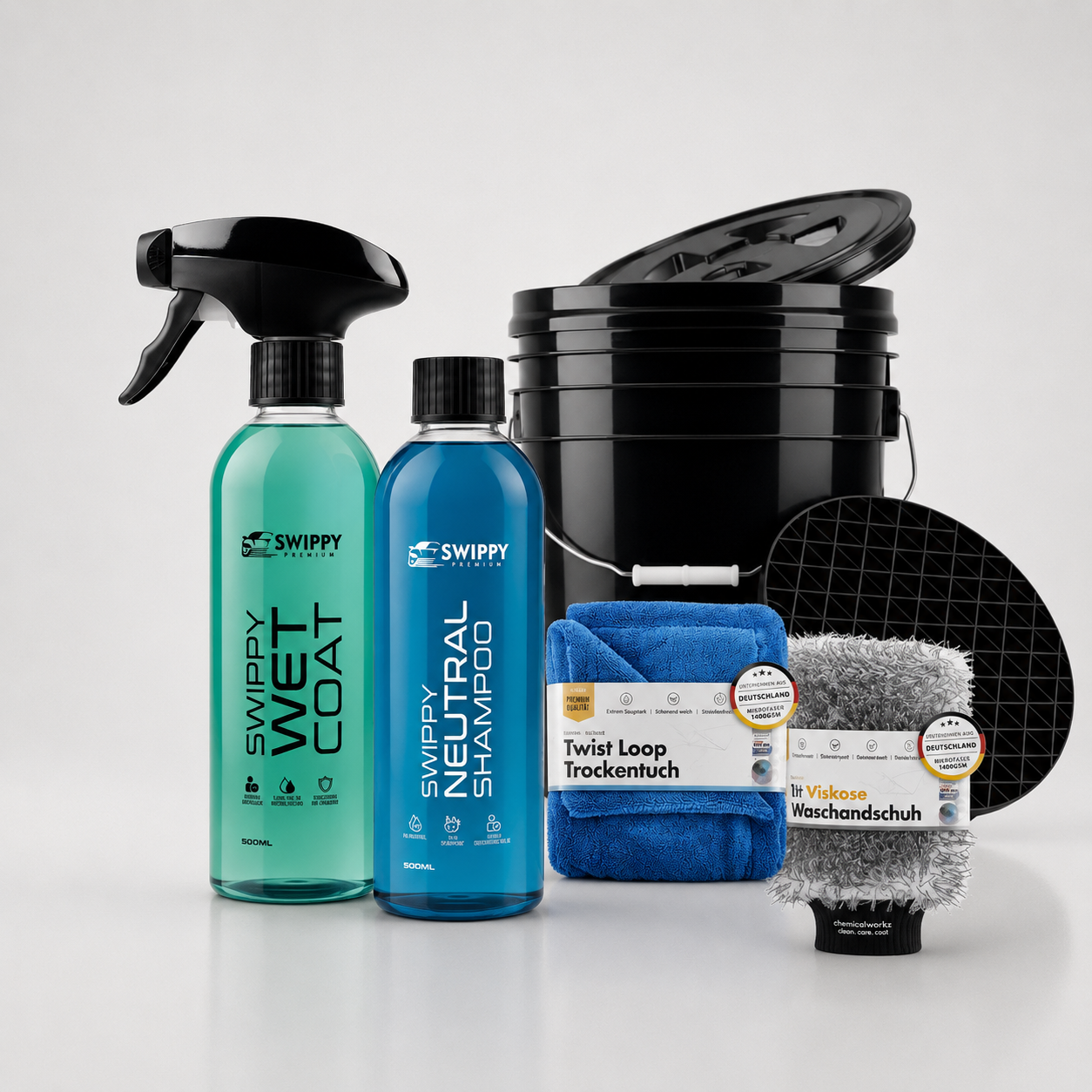 Complete auto was set met detailing emmer, grit guard, shampoo, Wet Coat, washandschoen en droogdoek